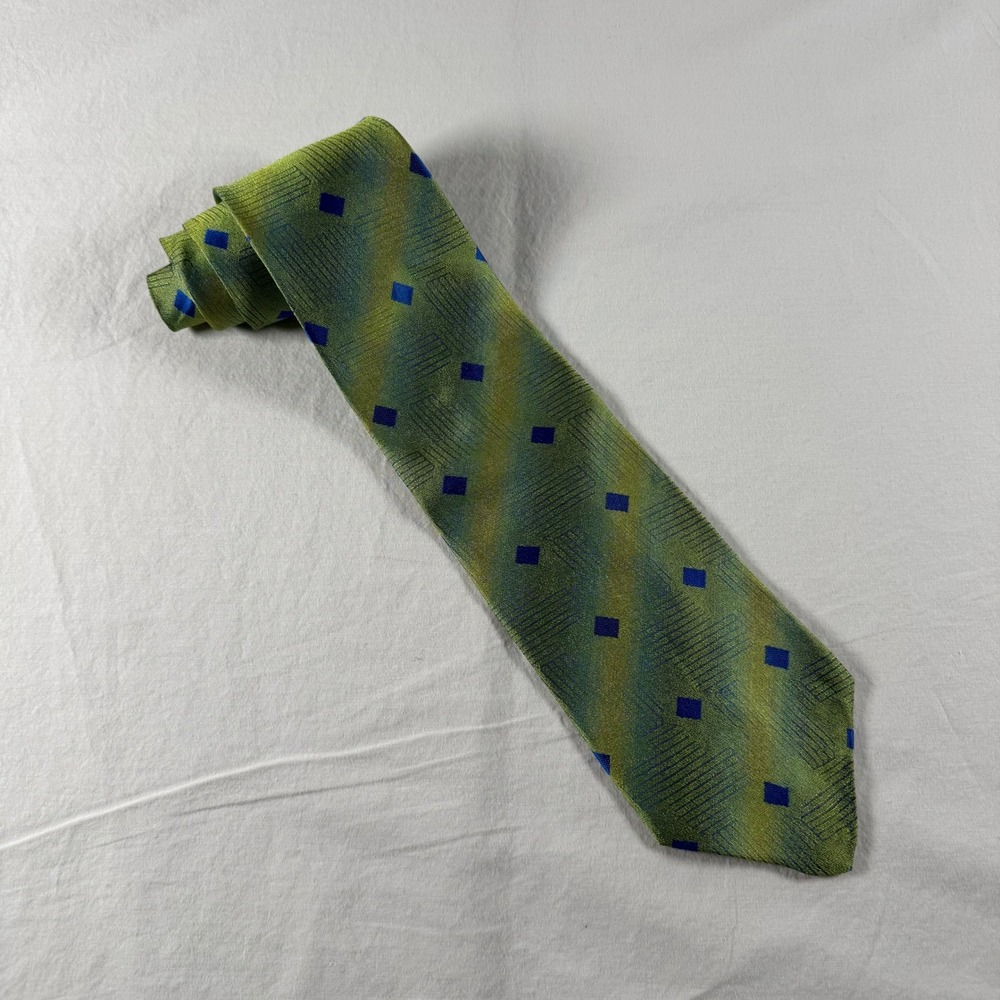 Geoffrey Beene Green Geometric All Over Print 100% Silk Necktie Made in USA